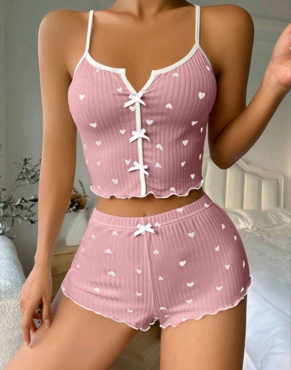 Kadın Pembe Kalpli Askılı Şortlu Pijama Takım 5009